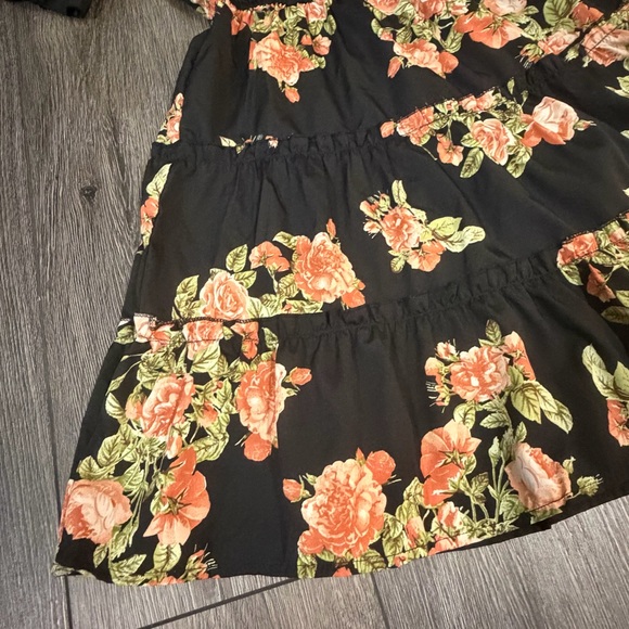 Hint of Blush Floral Tiered Mini Dress Black M Easter - Picture 5 of 15
